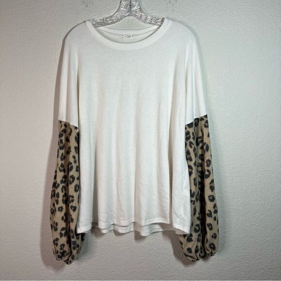 E. Luna White Leopard Print Puff Long Sleeves Pullover Top Women's Size‎ 1X - Picture 1 of 7